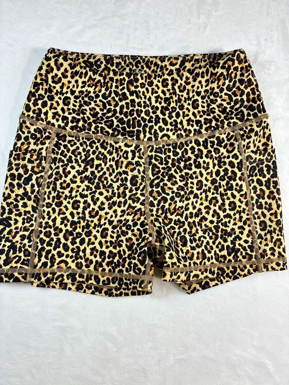 Ray Pose Active Shorts Size S Cheetah Print High Waisted Pockets